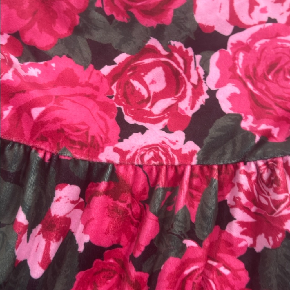 Little girls dress size 6 - Picture 2 of 3